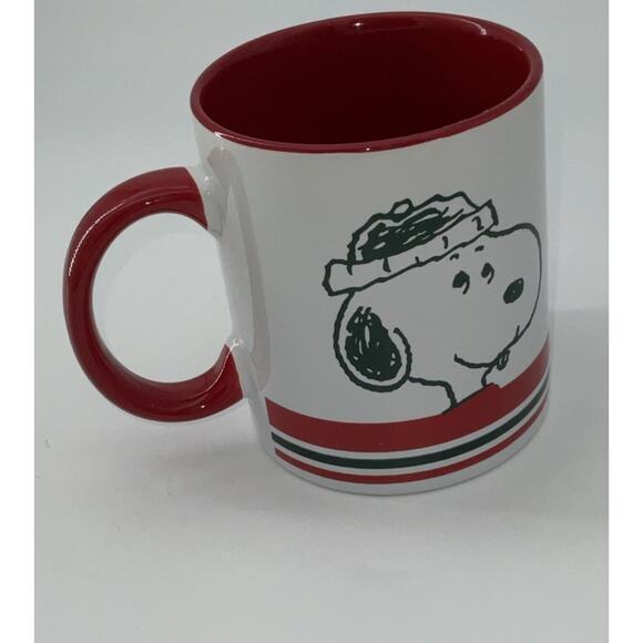 Charlie Brown Snoopy Large 20oz Coffee Mug Merry Christmas 2024 Bioworld - Picture 3 of 7